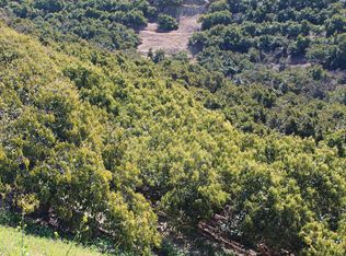 357 Dickenson Rd, Santa Paula, CA 93060