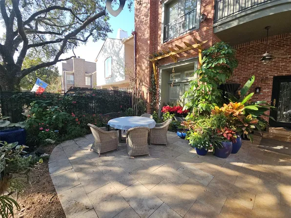 4716 Post Oak Timber Dr, Houston, TX 77056