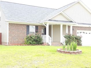 2955 Dalmation Dr, Hope Mills, NC 28348