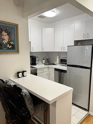 Rented by Buchbinder & Warren | media 6