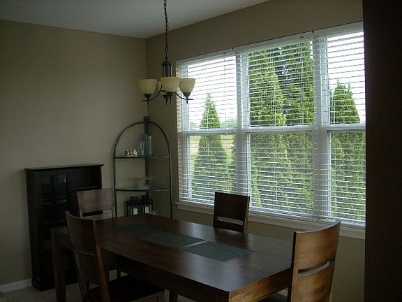 4th image of 2980 Brahms Ln