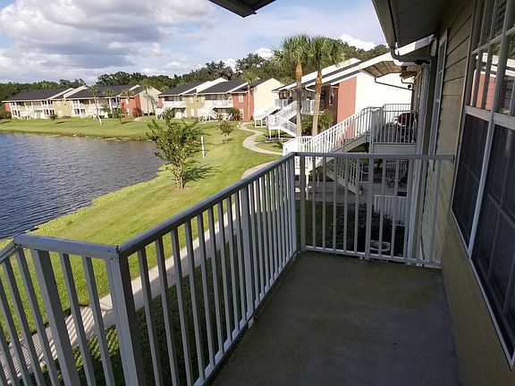 2nd image of 220 Lake Parsons Grn Unit 207