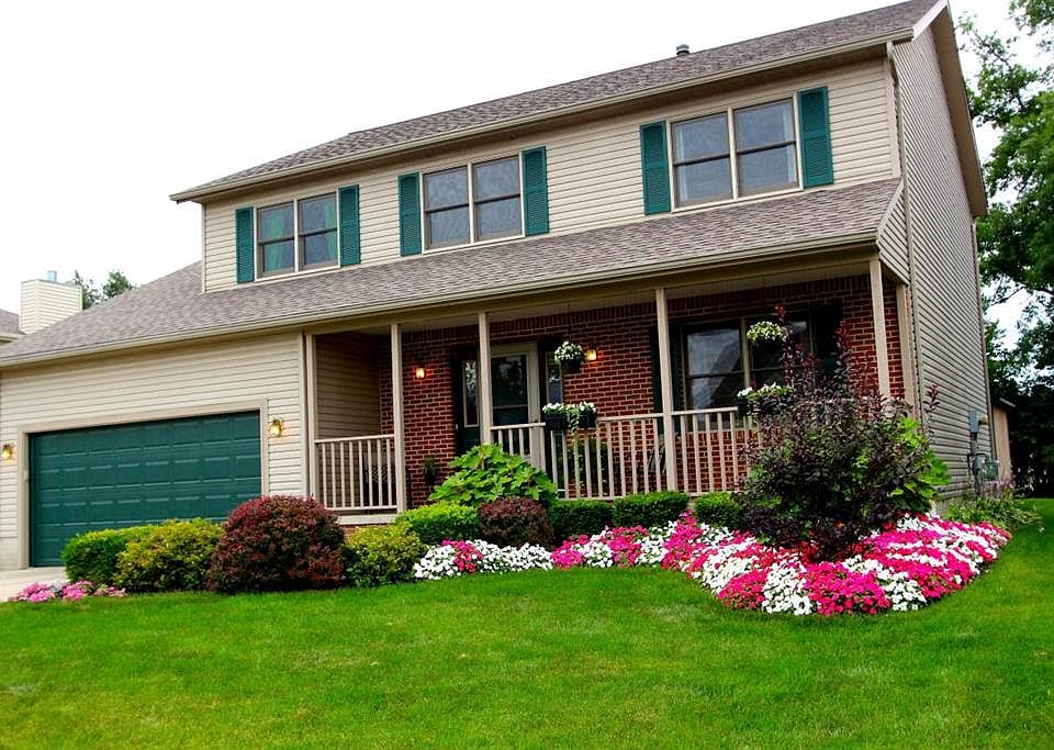 1st image of 170 Lantern Ln