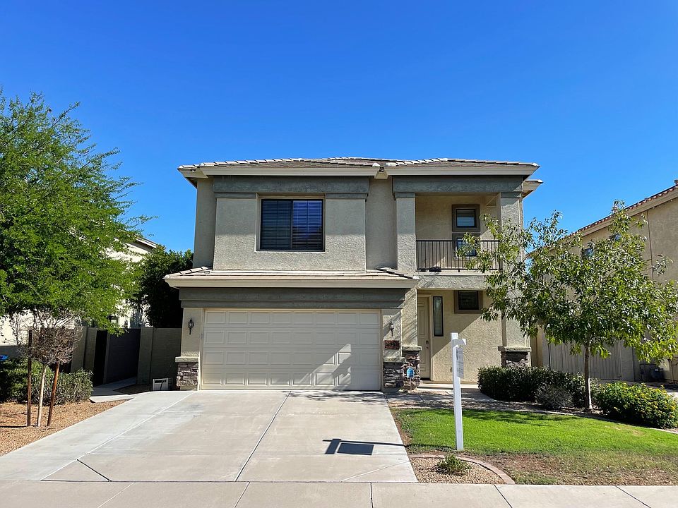 1st image of 5334 E Carmel Ave