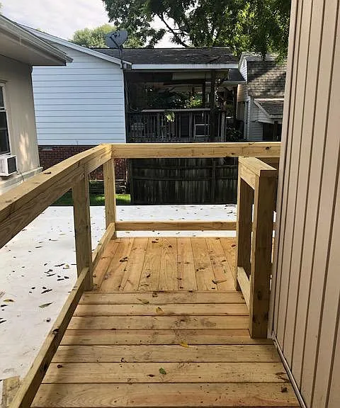 1003 Silver Ave — Photo 2