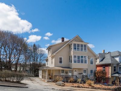 98 Division Avenue, Shelton, CT, 06484