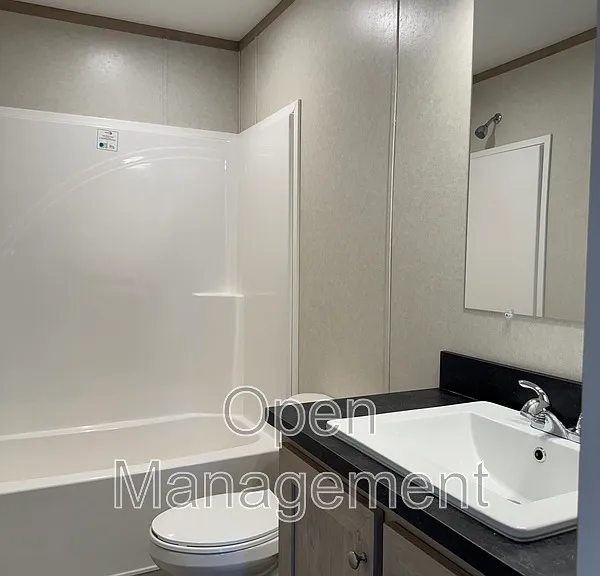 755 N Tratt St #13 — Photo 9