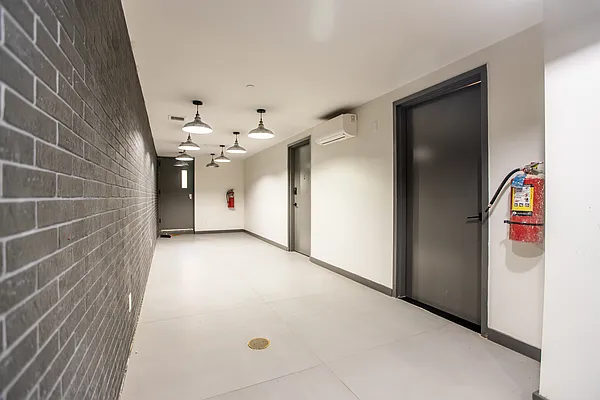 Rented by Jankos Group LLC | media 49