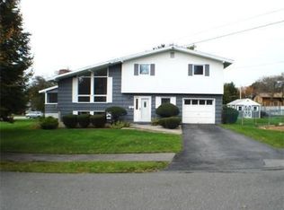 11 Bragg St, Peabody, MA 01960
