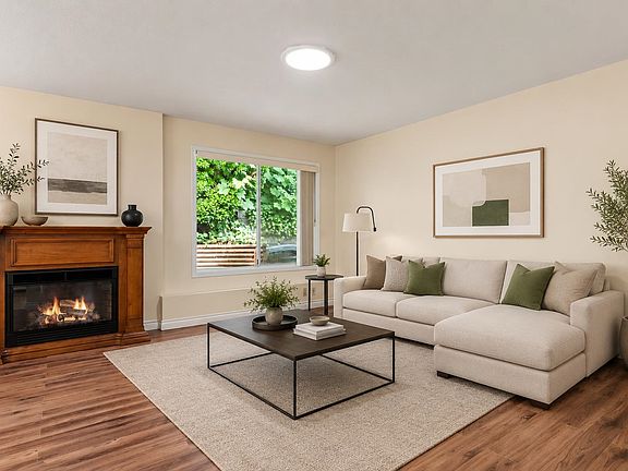 2nd image of 3350 Elmwood Dr #19