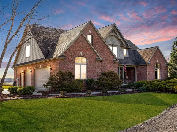 2560 Reinhardt Rd, Monroe, MI 48162