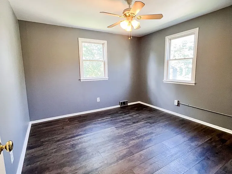 63 Turf Rd — Photo 3