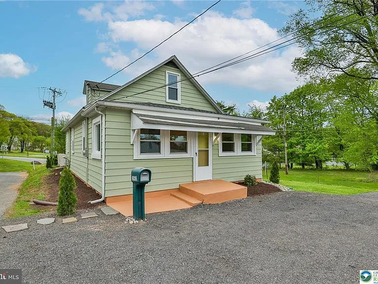 1861 E Emmaus Ave — Photo 10