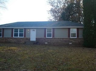 20 Leonard Dr, Clarksville, TN 37042