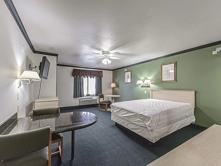 1025 Swanson St — Photo 94