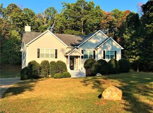 22 Cowan Dr, Cartersville, GA 30120