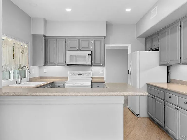 4878 Marathon Way — Photo 24