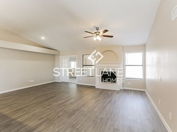 3rd image of 1150 E San Remo Ave