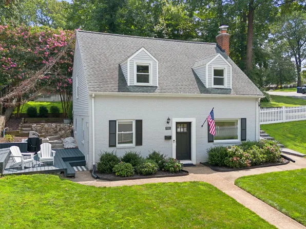 7011 Jefferson Ave, Falls Church, VA 22042