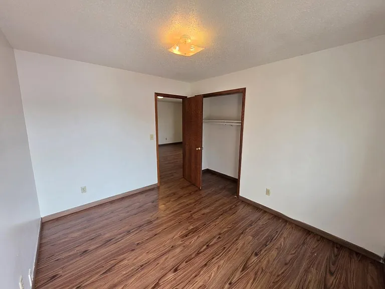 201 W South Railroad St #203 — Photo 11