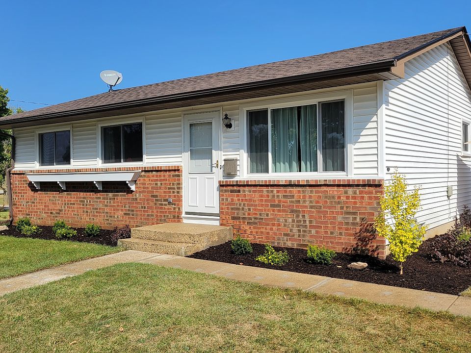 Newly Landscaped low maintenance yard.