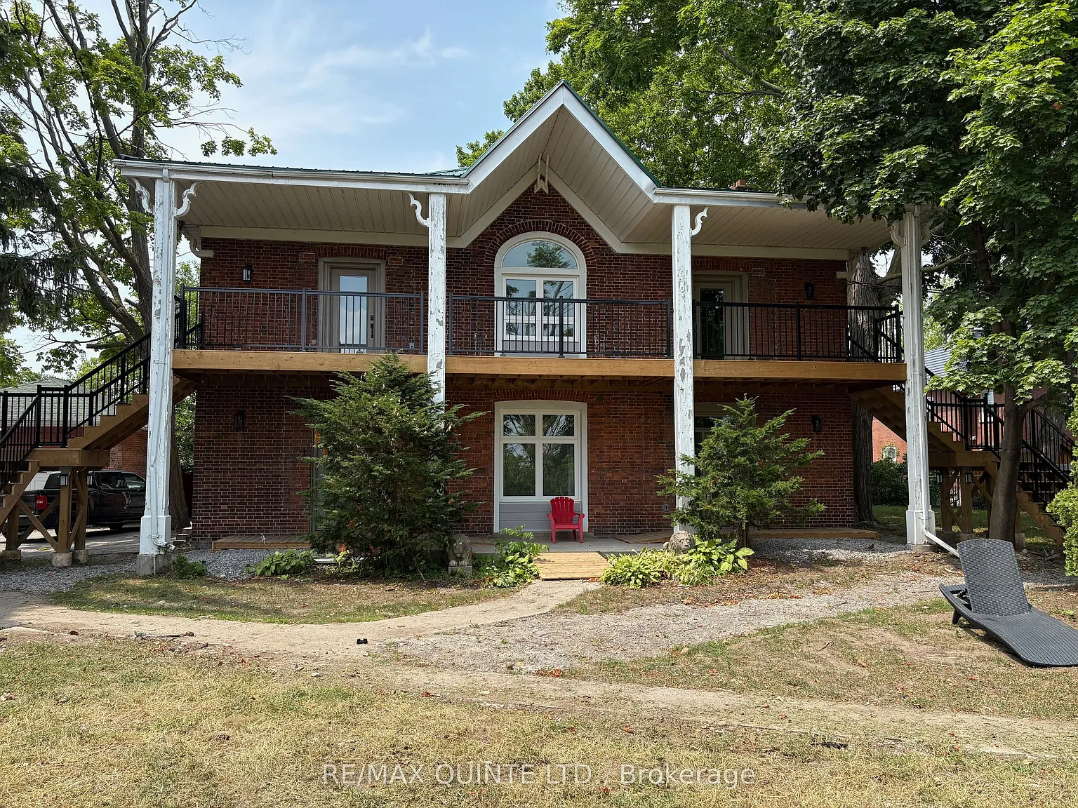 2 bed, $2,099 — Photo 1