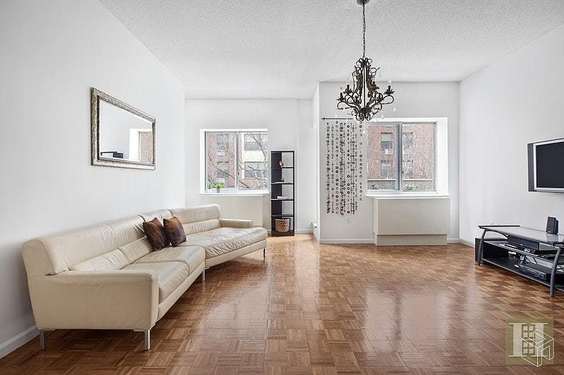 1st image of 300 W 135th St APT 2Q