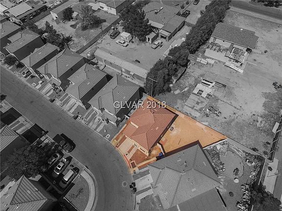 2nd image of 5282 Paradise Skies Ave