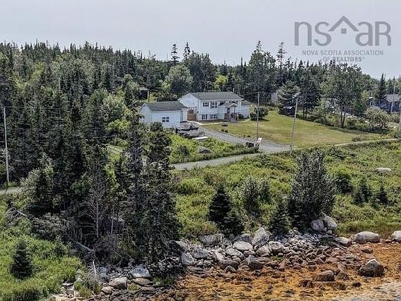 3rd image of 436 Bald Rock Rd