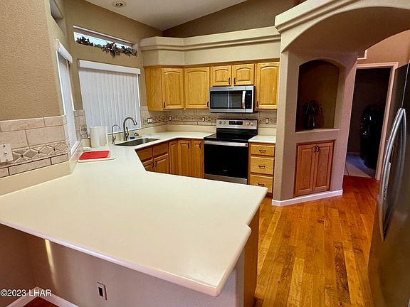 2nd image of 3181 Cotati Dr