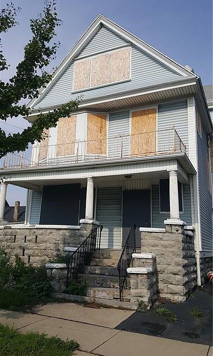 1st image of 420 Carlton St