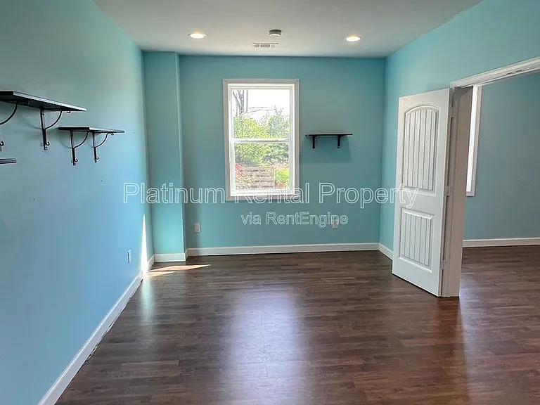 4770 Leatherstone Way — Photo 37