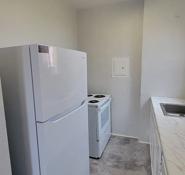 5800 Walnut St — Photo 4