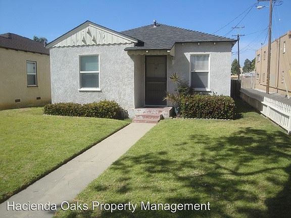 2nd image of 113 W El Camino St