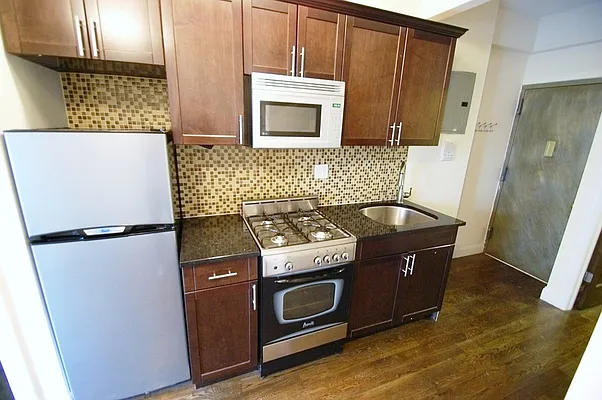 Rented by Bold New York | media 34