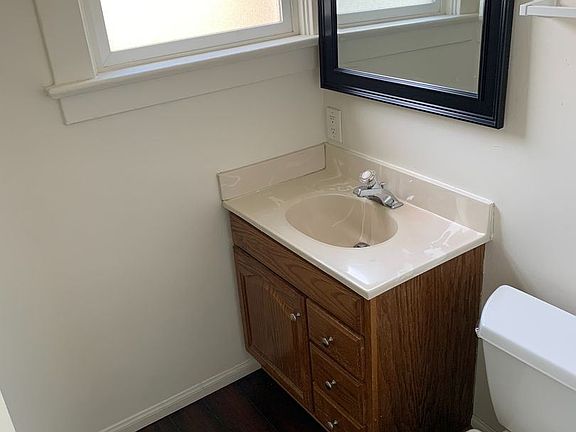 5th image of 3022 Cedar St