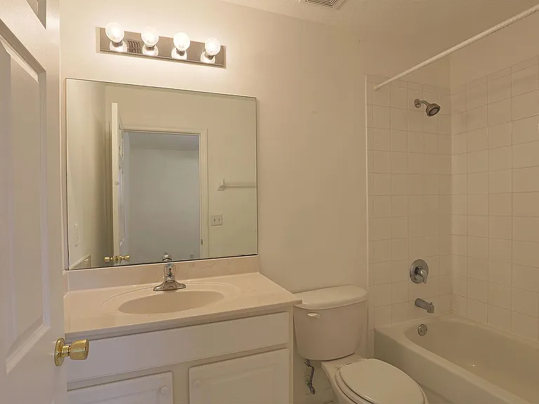 8205 Pacific Beach Dr — Photo 11