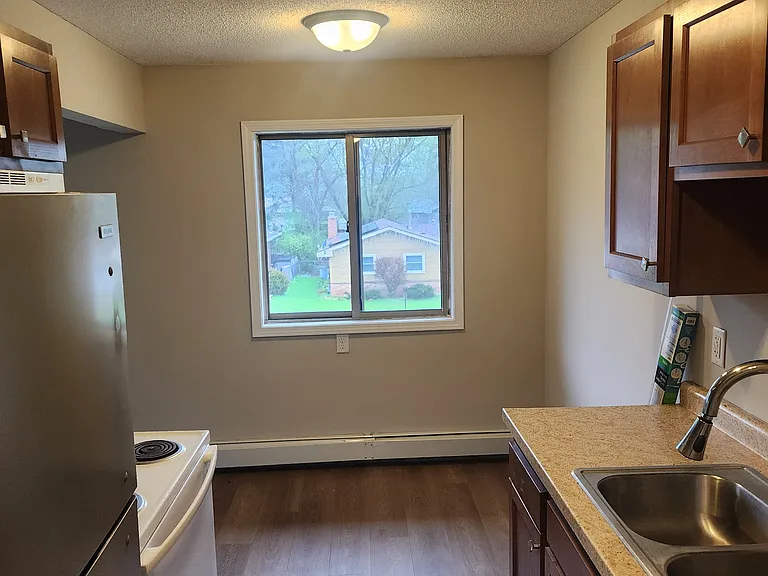 6571 Channel Rd NE #10 — Photo 1