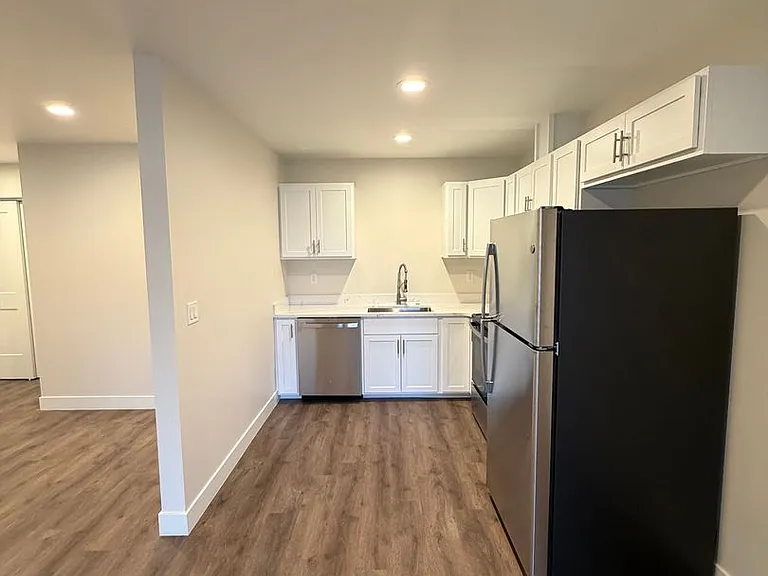 Sunrise Villas Apartments — Photo 15