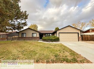 7672 W War Bonnet Dr, Boise, ID 83709