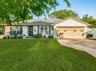 1011 Newberry Dr, Richardson, TX 75080
