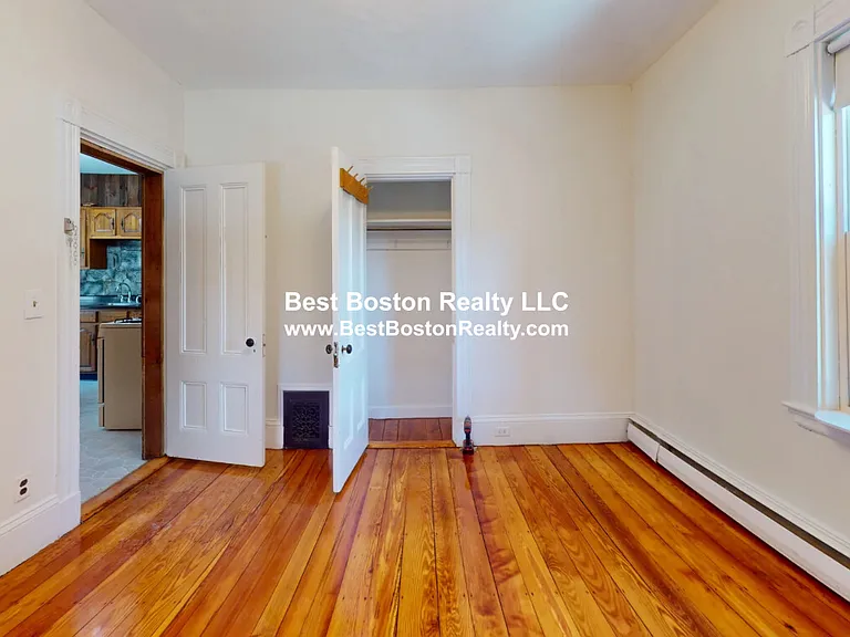 7 Aldie St #1 — Photo 4