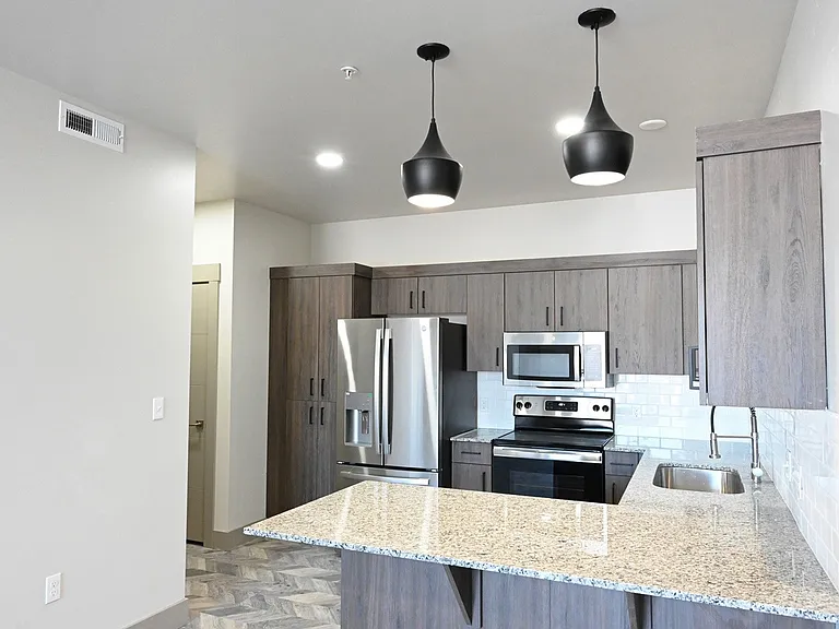 Lofts On Broadway — Photo 23