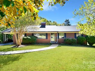 546 Goldmoor Dr NE, Concord, NC 28025