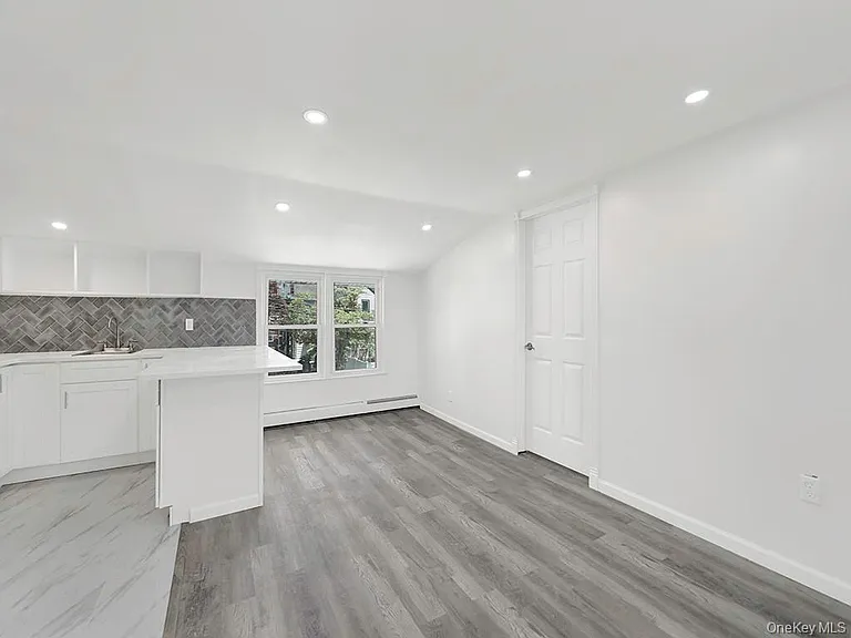 8 Winthrop St #2 — Photo 8