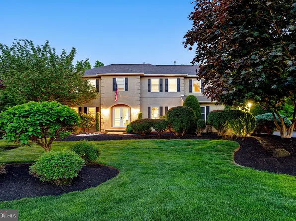 141 Gwynmont Dr, North Wales, PA 19454