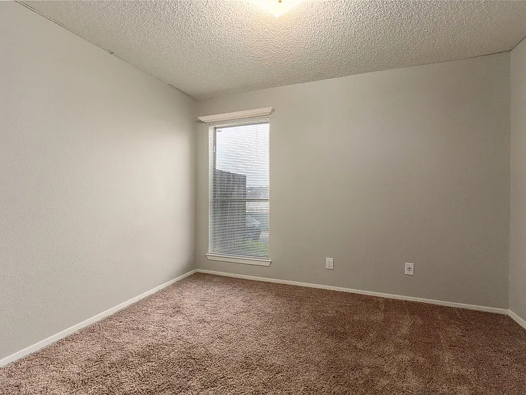 6903 Deatonhill Dr #28 — Photo 12