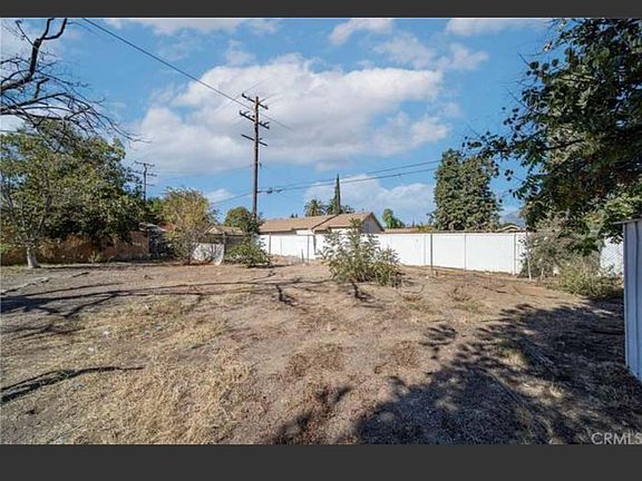 2nd image of 221 E California St