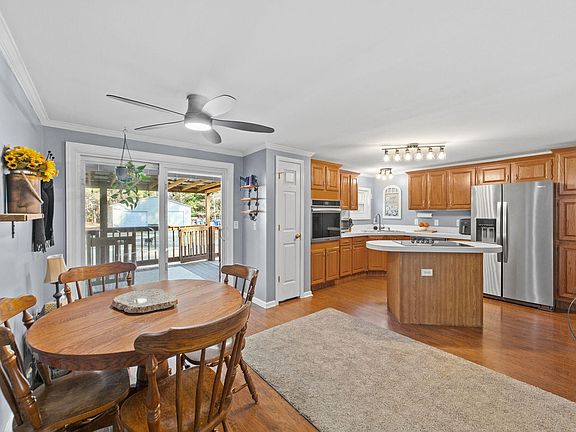 5th image of 2465 Shoeheel Rd