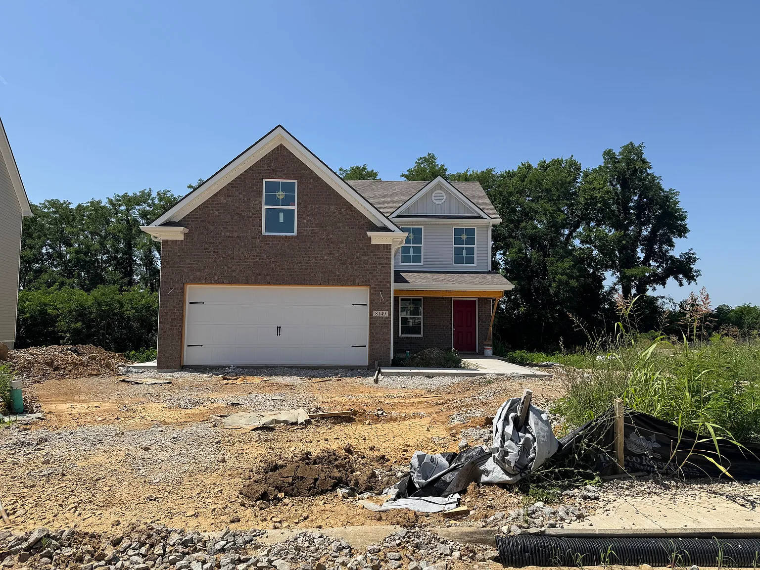 4 bed, 2.5 bath, 2100 sqft, $2,400 — Photo 2
